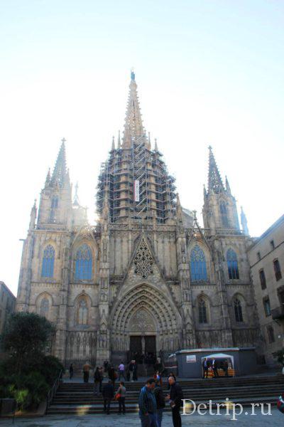 Кафедральный собор в Барселоне