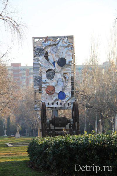 Монумент в честь столетия Всемирной выставки