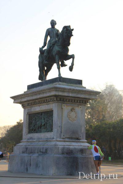 Памятник Генералу Приму