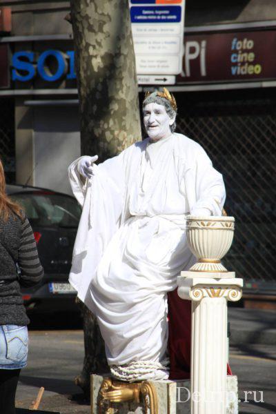 живые статуи в барселоне