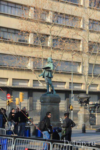 Памятник Антонио Виладомату