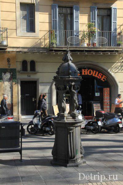 скульптура на рамбле