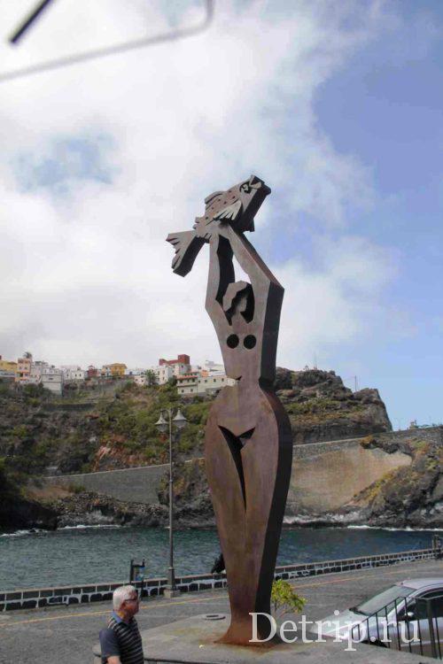 памятник рыбачке