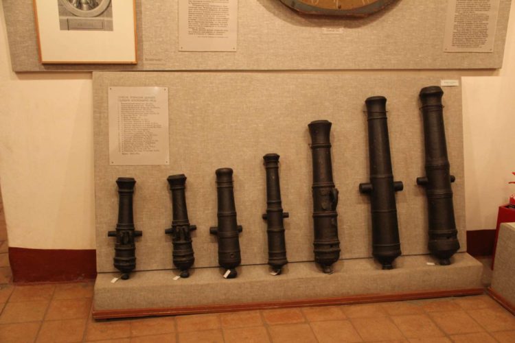 Оружие в палатах