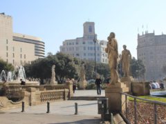 Площадь Каталонии в Барселоне: история, фото и как добраться